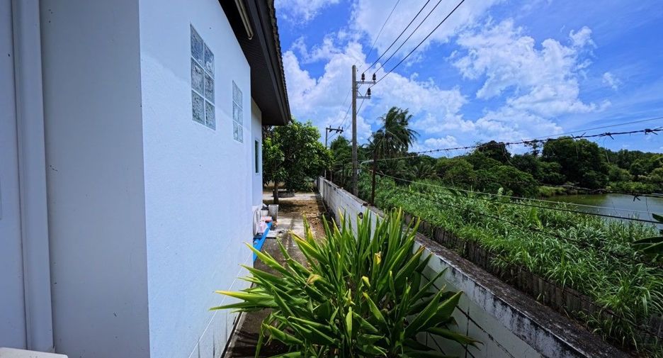 For sale 4 bedrooms house in Thalang, Phuket