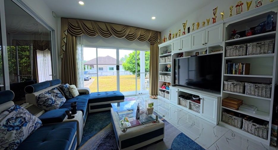 For sale 4 bedrooms house in Thalang, Phuket
