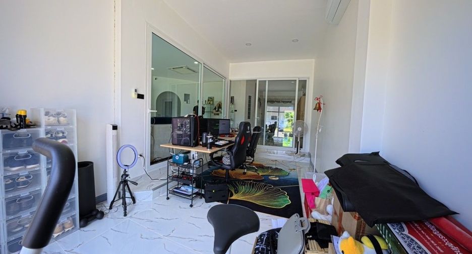 For sale 4 bedrooms house in Thalang, Phuket