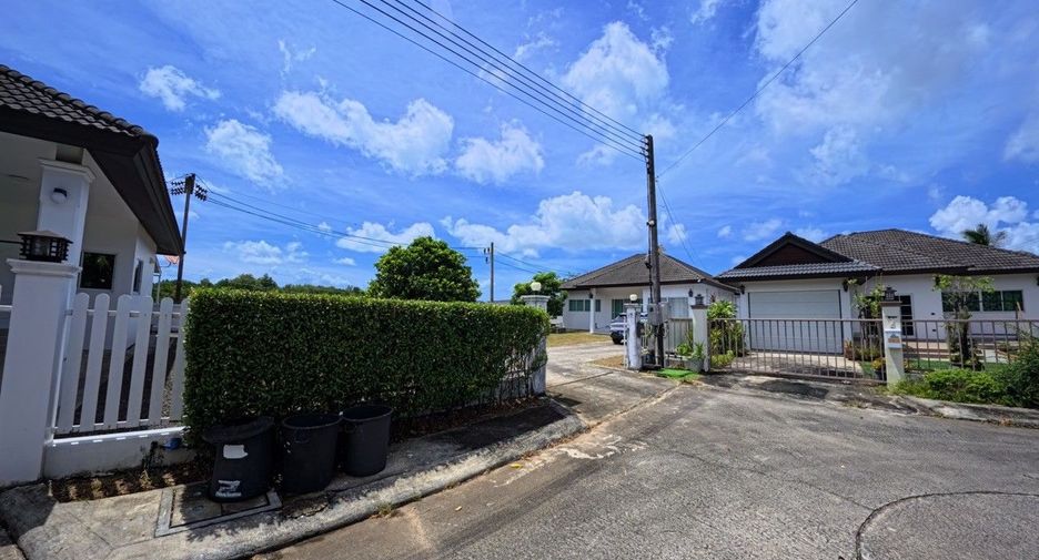 For sale 4 bedrooms house in Thalang, Phuket