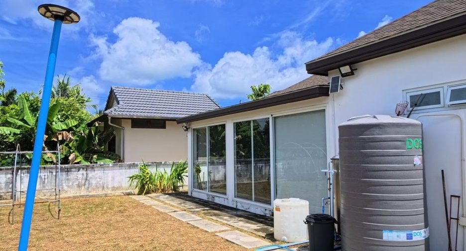 For sale 4 bedrooms house in Thalang, Phuket