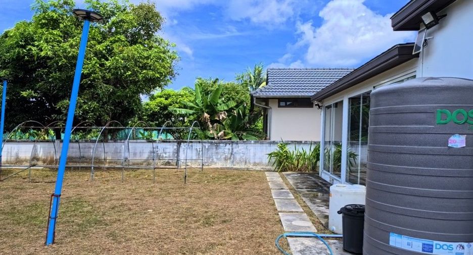 For sale 4 bedrooms house in Thalang, Phuket