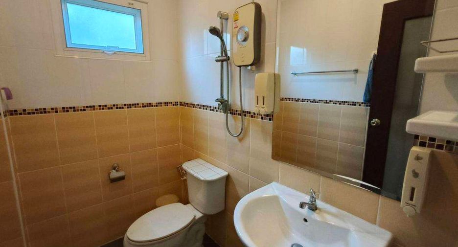 Аренда 3 спальни дом в Сан Кампаенг, Чианг Маи