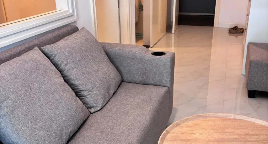For rent studio condo in Khan Na Yao, Bangkok