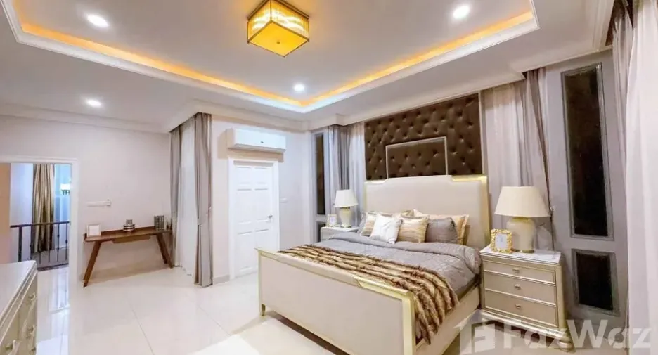 For rent 4 bedrooms villa in Huay Yai, Pattaya
