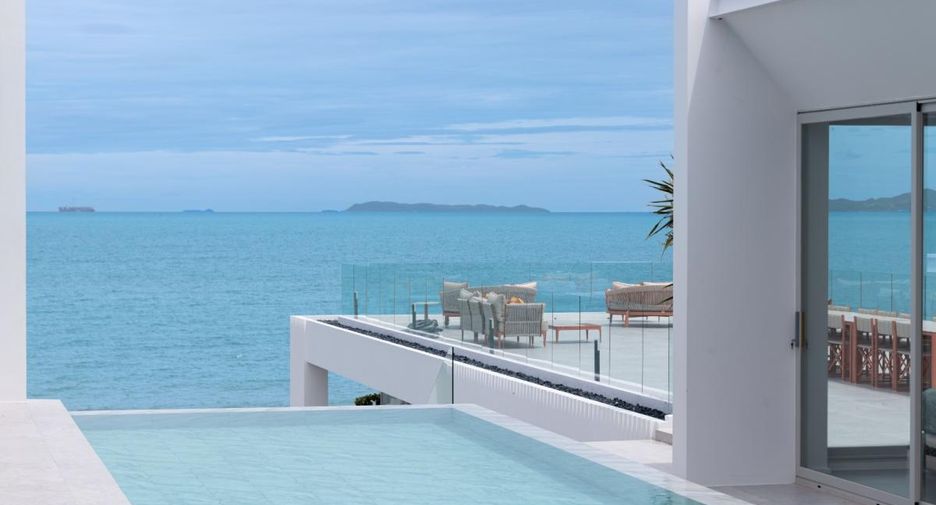 À louer 8 chambres villa à Na Jomtien, Pattaya