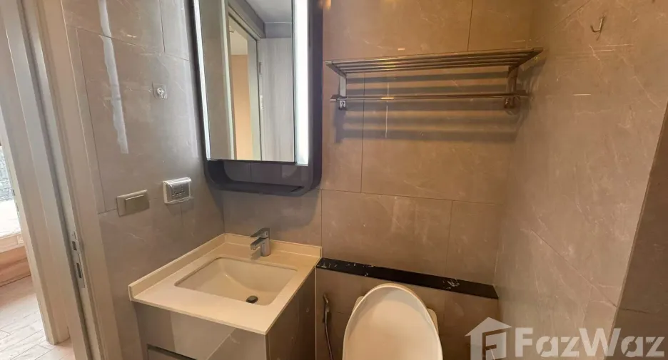 Wohnung zum Kauf mit 2 Zimmer in Huai Khwang, Bangkok