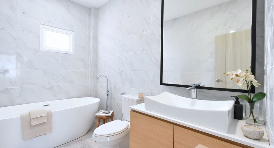 Haus zur Miete mit 3 Zimmer in Bang Lamung, Chonburi