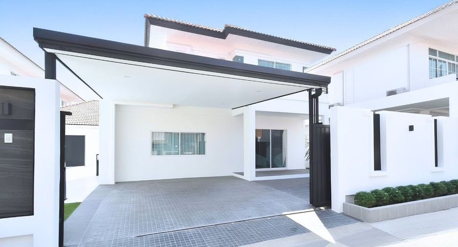 Haus zur Miete mit 3 Zimmer in Bang Lamung, Chonburi