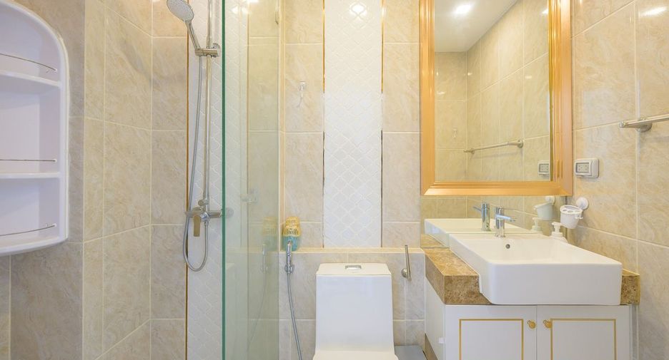 À vendre 2 chambres condo à Jomtien, Pattaya