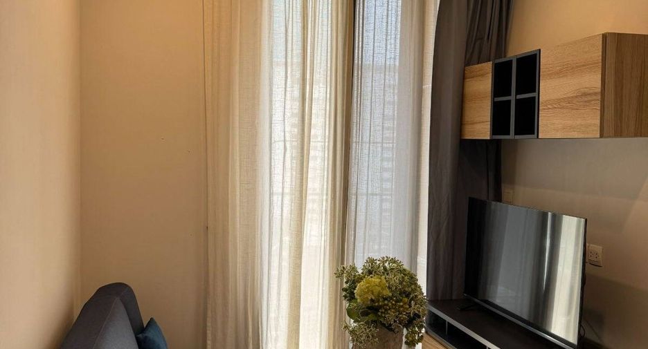 For sale 1 bed condo in Khlong Toei, Bangkok