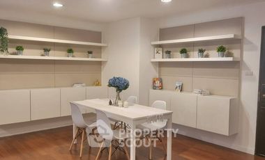À vendre 3 chambres condo à Huai Khwang, Bangkok