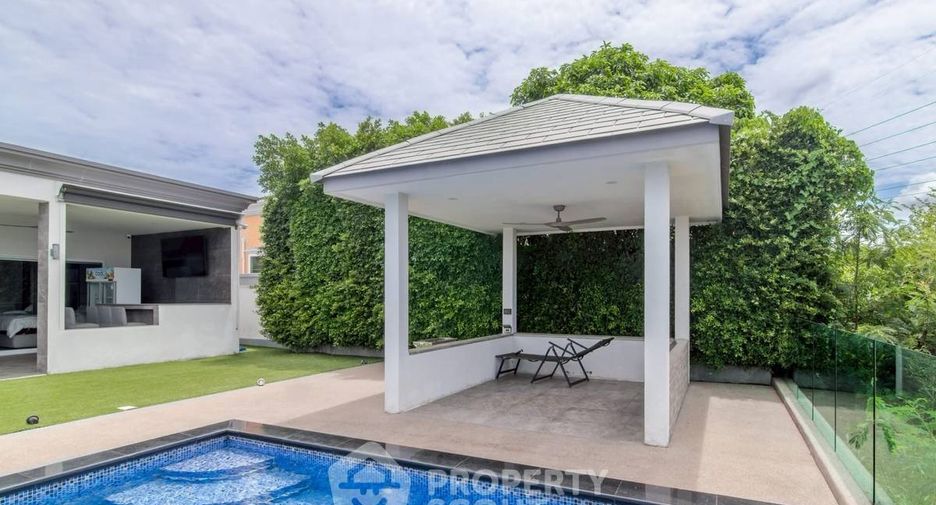 For sale 4 ベッドルーム villa in Bang Lamung, Chonburi