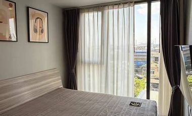 À vendre 2 chambres condo à Phra Khanong, Bangkok