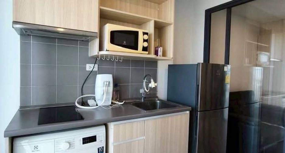 For sale 2 ベッドルーム condo in Phra Khanong, Bangkok