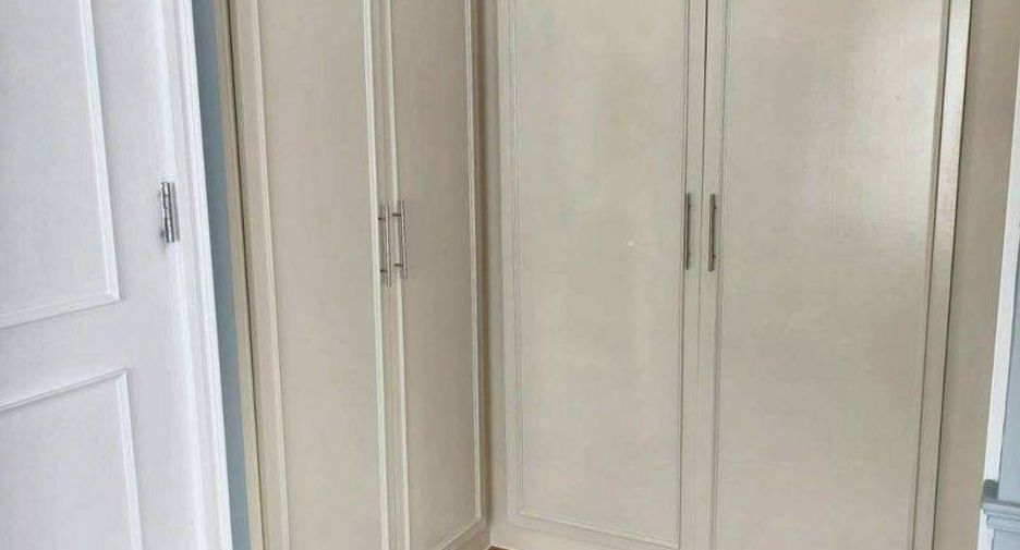 Condo en venta de 3 habitaciones en Khlong Toei, Bangkok
