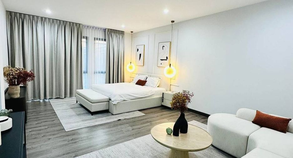 For rent 3 bedrooms house in Suan Luang, Bangkok