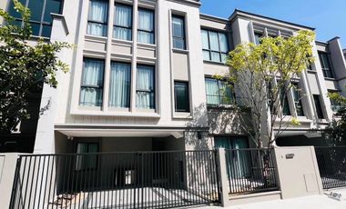 For rent 3 bedrooms house in Suan Luang, Bangkok