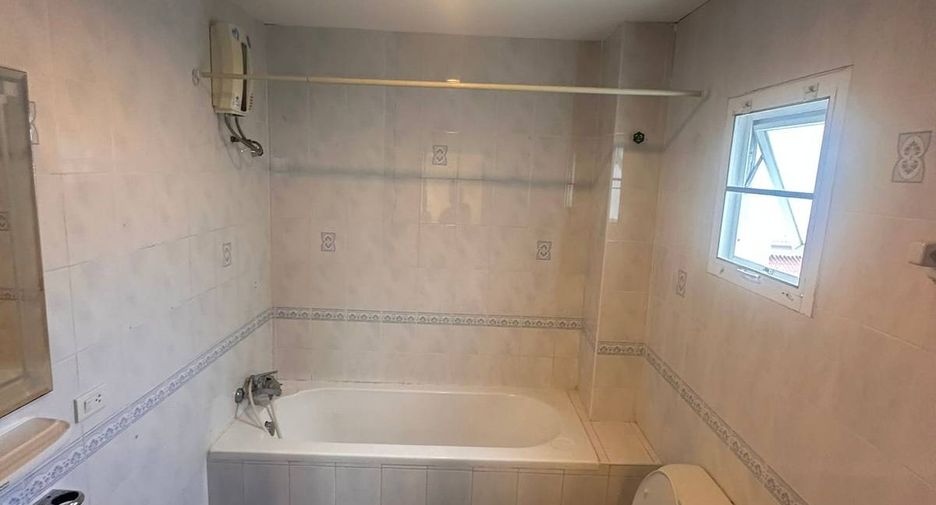 For rent 2 ベッドルーム apartment in Watthana, Bangkok