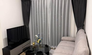 Condo en alquiler de 2 habitaciones en Huai Khwang, Bangkok