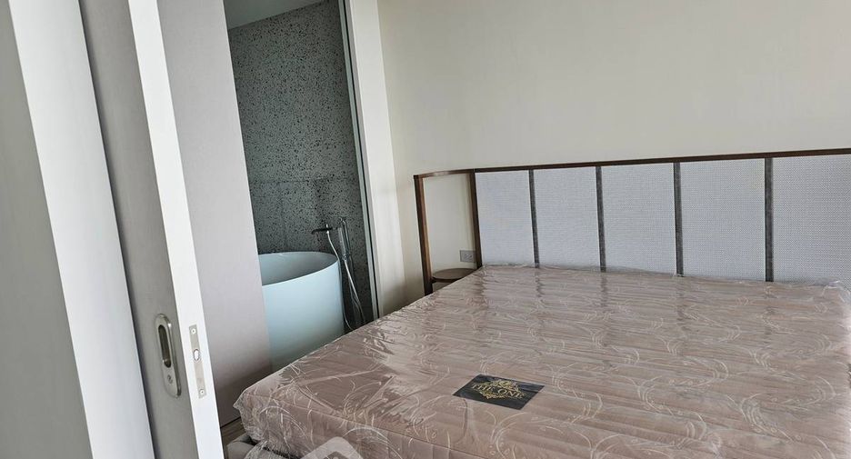 Wohnung zur Miete mit 2 Zimmer in Yan Nawa, Bangkok