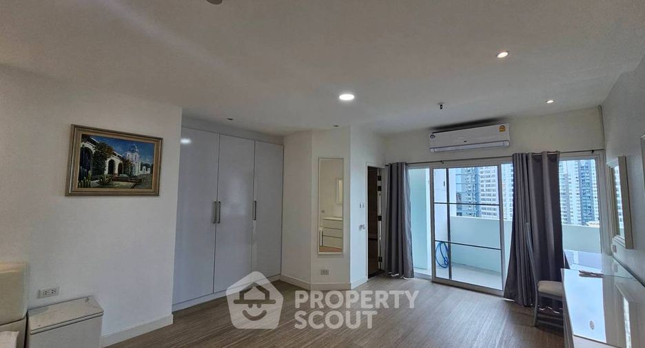 Wohnung zur Miete mit 3 Zimmer in Watthana, Bangkok