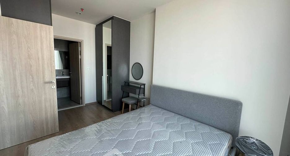 For rent 3 ベッドルーム condo in Huai Khwang, Bangkok