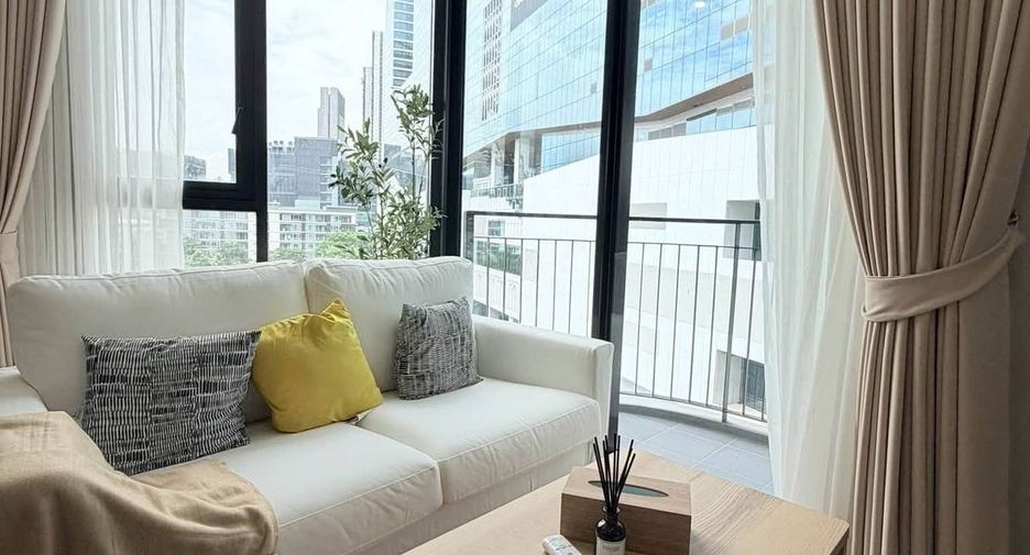 Condo en alquiler de 2 habitaciones en Bang Na, Bangkok