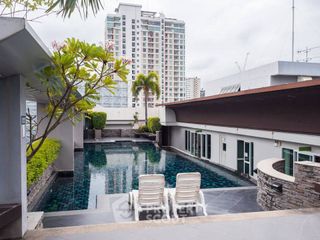 À louer 2 chambres condo à Bang Na, Bangkok