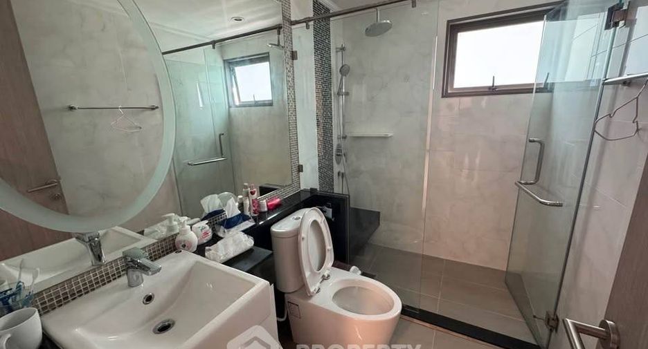 For rent 2 ベッドルーム condo in Watthana, Bangkok
