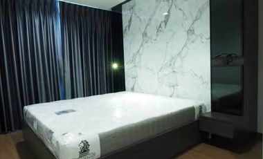 À louer 2 chambres condo à Phra Khanong, Bangkok