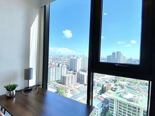 À louer 2 chambres condo à Bang Na, Bangkok