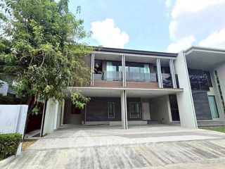 Casa en alquiler de 5 habitaciones en Bang Kapi, Bangkok