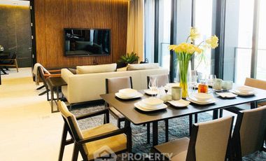 For rent 2 bedrooms condo in Pathum Wan, Bangkok