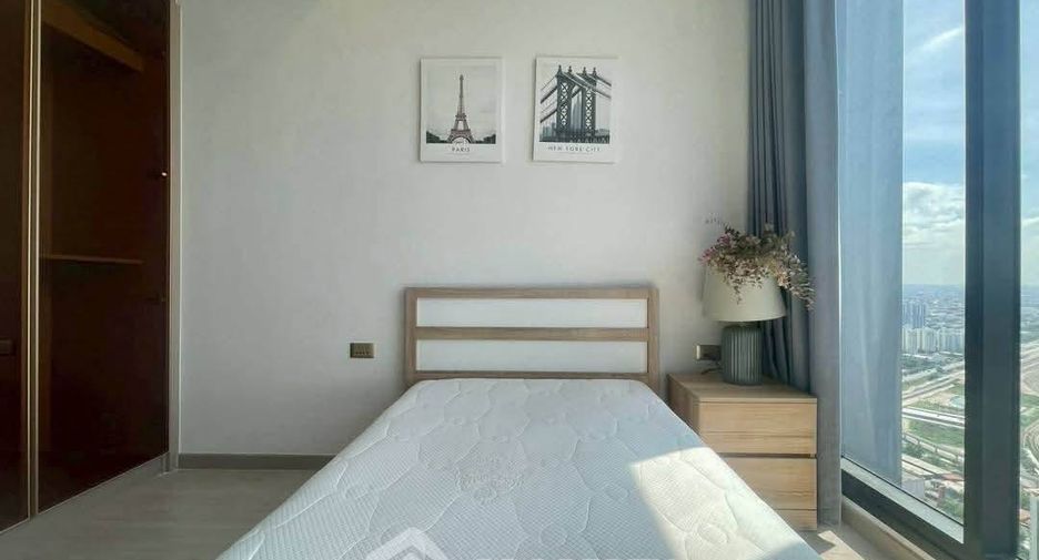 For rent 2 bedrooms condo in Huai Khwang, Bangkok