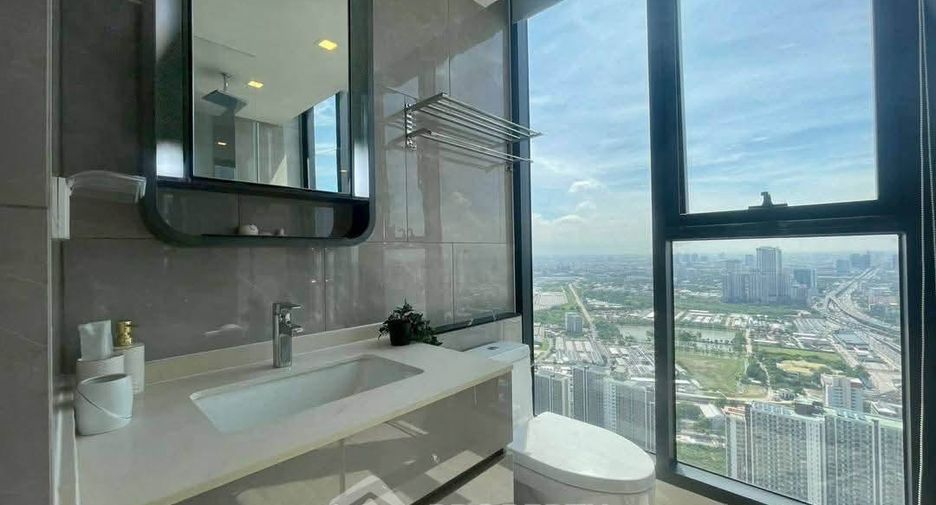For rent 2 bedrooms condo in Huai Khwang, Bangkok