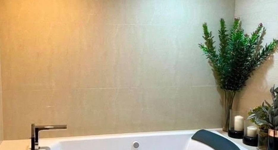 For rent 2 ベッドルーム condo in Sathon, Bangkok