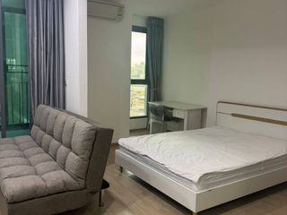 Wohnung zur Miete mit 1 Zimmer in Bang Rak, Bangkok