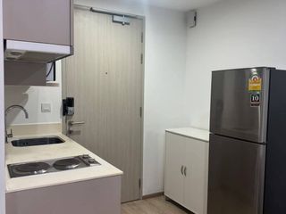 Wohnung zur Miete mit 1 Zimmer in Bang Rak, Bangkok
