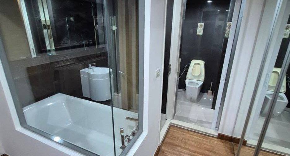 For rent 1 bed condo in Phra Khanong, Bangkok