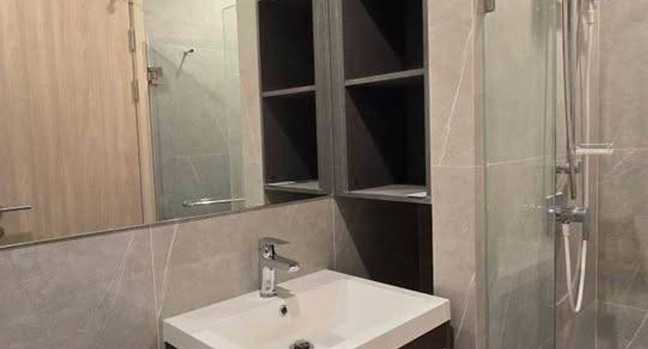 Condo en alquiler de 1 habitaciones en Huai Khwang, Bangkok