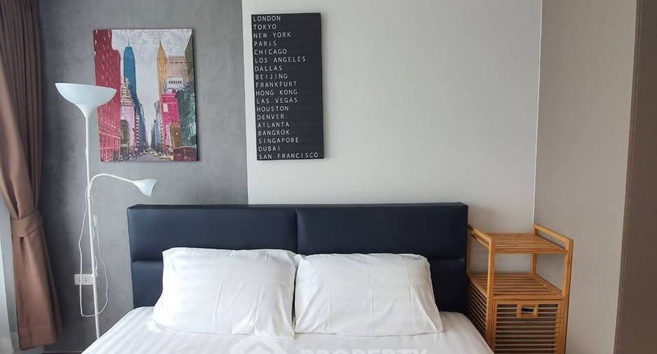 À louer 2 chambres condo à Phra Khanong, Bangkok