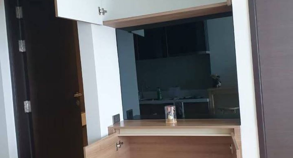 Condo en alquiler de 1 habitaciones en Sathon, Bangkok