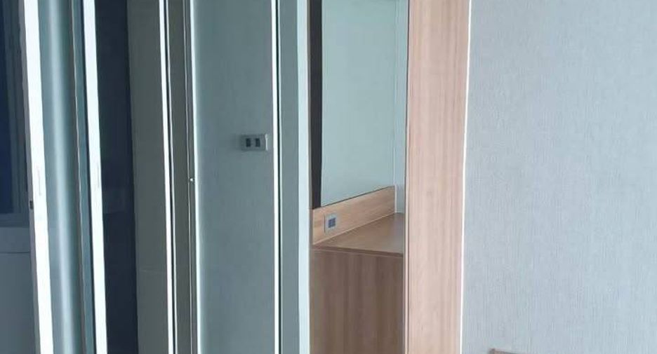 Condo en alquiler de 1 habitaciones en Sathon, Bangkok
