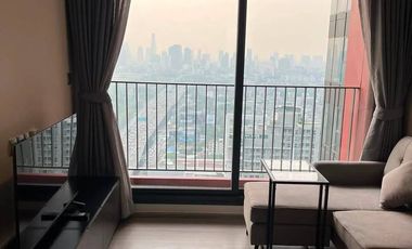 For rent 1 bed condo in Huai Khwang, Bangkok