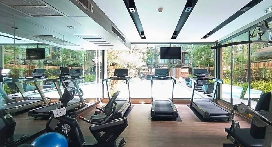 Wohnung zur Miete mit 1 Zimmer in Huai Khwang, Bangkok