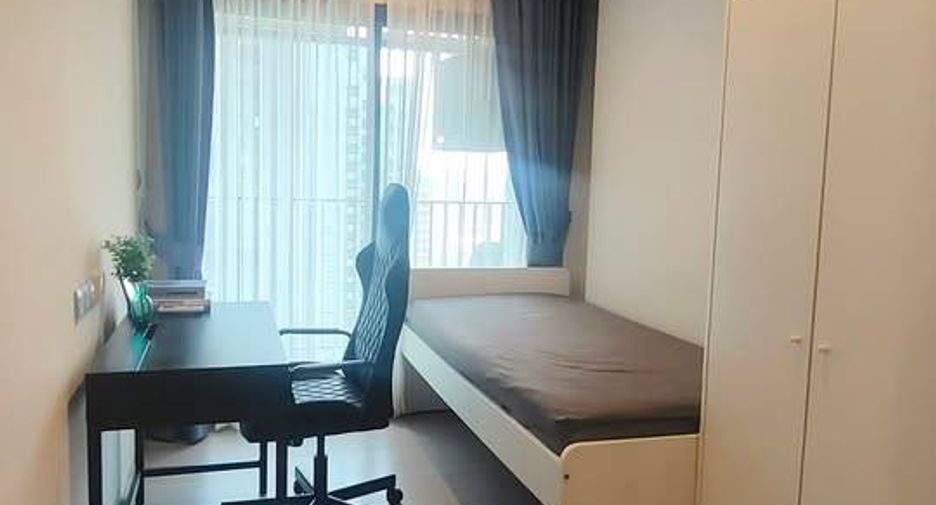 Condo en alquiler de 2 habitaciones en Huai Khwang, Bangkok