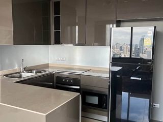 For rent 3 bedrooms condo in Bang Rak, Bangkok