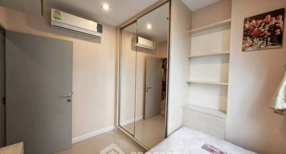 Condo en alquiler de 2 habitaciones en Huai Khwang, Bangkok