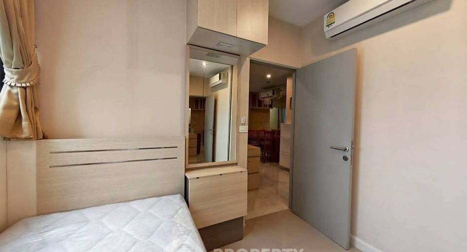 Condo en alquiler de 2 habitaciones en Huai Khwang, Bangkok